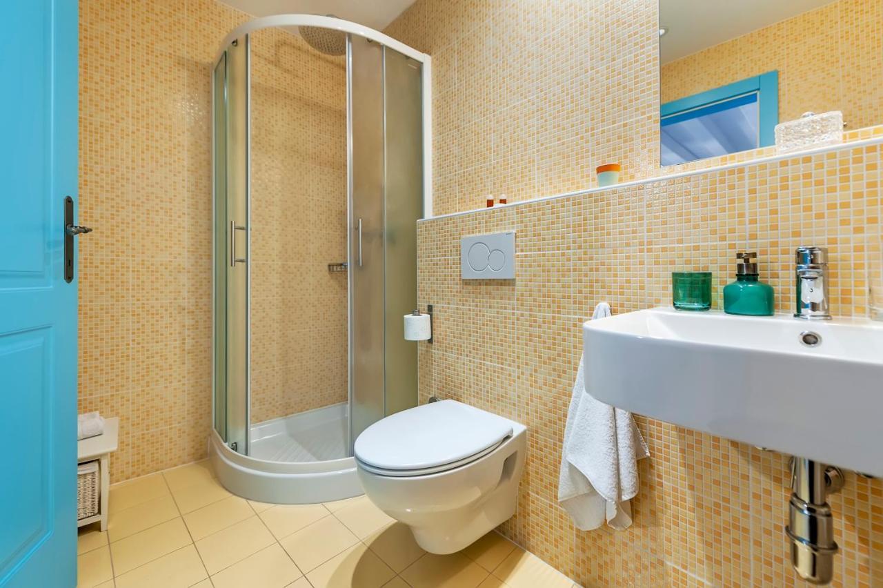 Apartments & Rooms La Casa Barbaro Ровинь Экстерьер фото