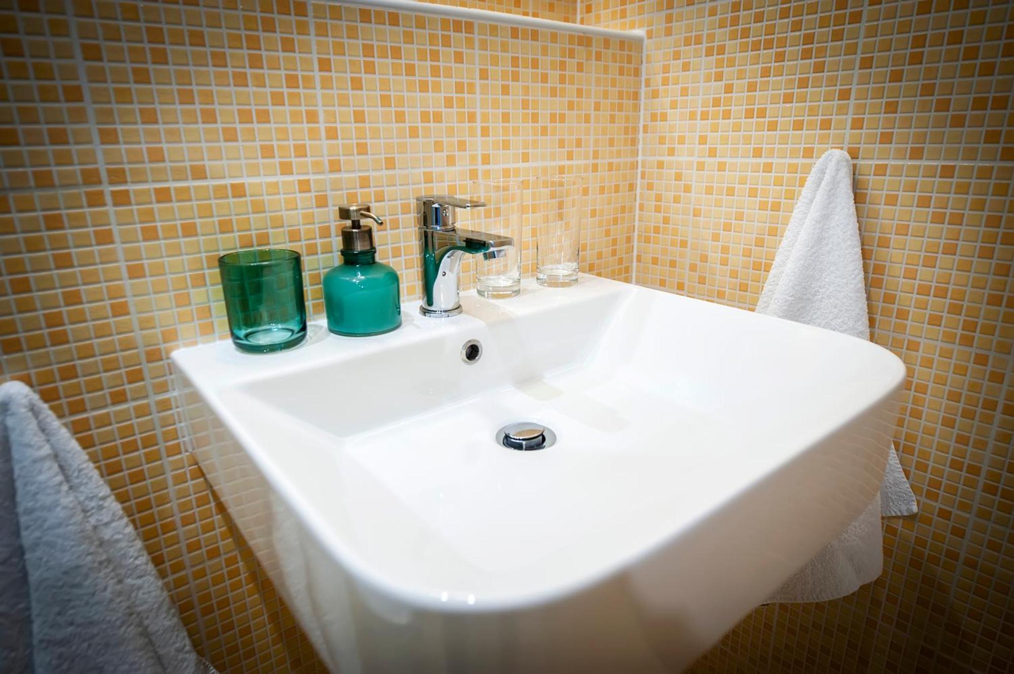 Apartments & Rooms La Casa Barbaro Ровинь Номер фото